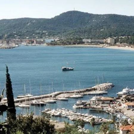 Calme Avec Terrasse Et Parking Au Lavandou - 3 Couchages - Fr-1-251-31 Le Lavandou