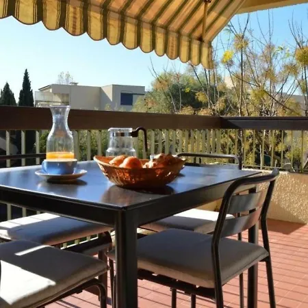 Calme Avec Terrasse Et Parking Au Lavandou - 3 Couchages - Fr-1-251-31 *